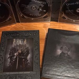 Game Of Thrones - The Complete First Season.